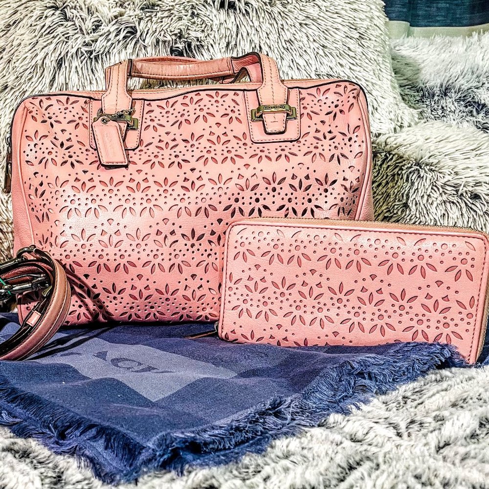 GUC - COACH LASER CUT TAYLOR SATCHEL & FLORAL PERFORATED ACCRD ZIP WALLET